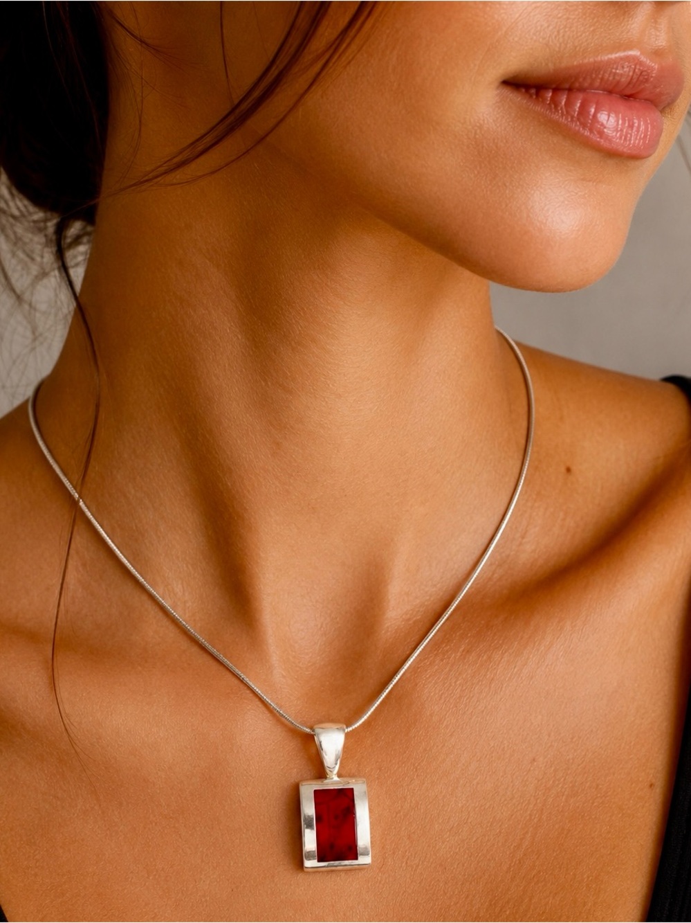 Silpada Sterling Silver Black Veined Red Jasper Pendant • RARE • LIKE NEW